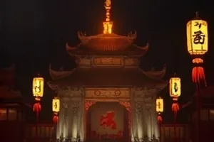 北纬六十度的雪里极夜街道与邮差自行车的画面示意